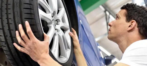 Reifen-Service von Reifen Kos in Burscheid Reifen-Service von Reifen Kos in Burscheid